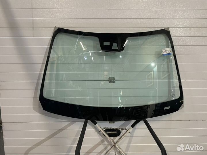 Лобовое стекло Mercedes w221