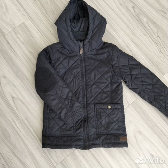 Демисезонная куртка 122-128