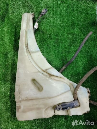 Бачок омывателя лобового стекла Туарег