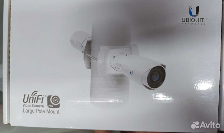 Ubiquiti UniFi Large Pole Mount (UVC-Pro-M)