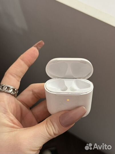 Кейс от наушников airpods 2 с беспроводной зарядко