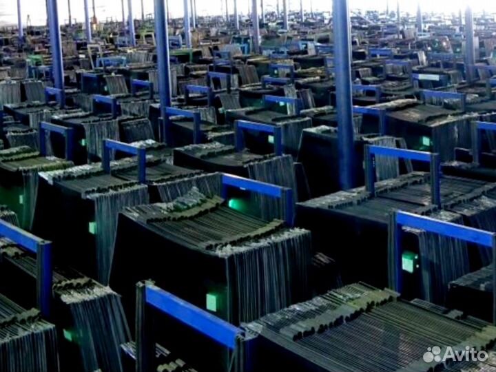 Стекло дверное нижнее левое Hitachi