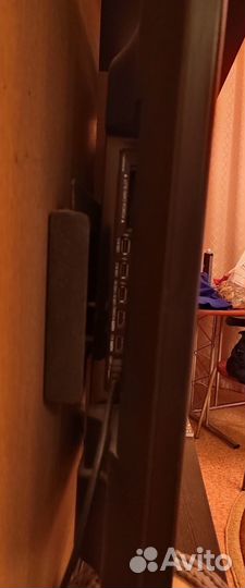 Продам smart телевизор