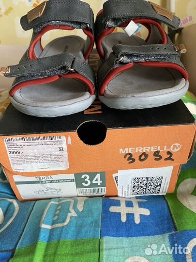 Продам сандали merrell новые