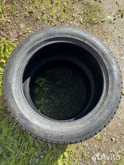 Pirelli Ice Zero 255/50 R19 107