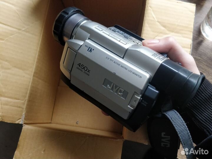 Видеокамера panasonic miniDV и JVC