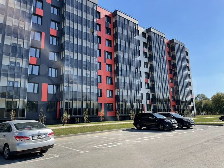 2-к. квартира, 58 м², 2/8 эт.