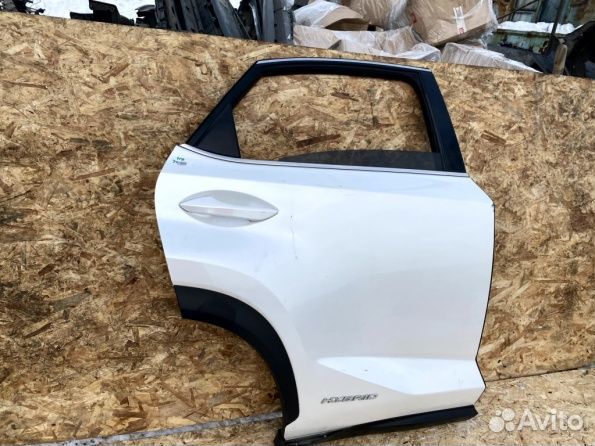 Задняя правая дверь Lexus NX 2014-2022