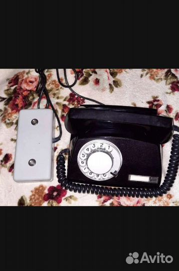Старый телефон