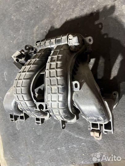 Впускной коллектор Mitsubishi Lancer X 1.8 4B10