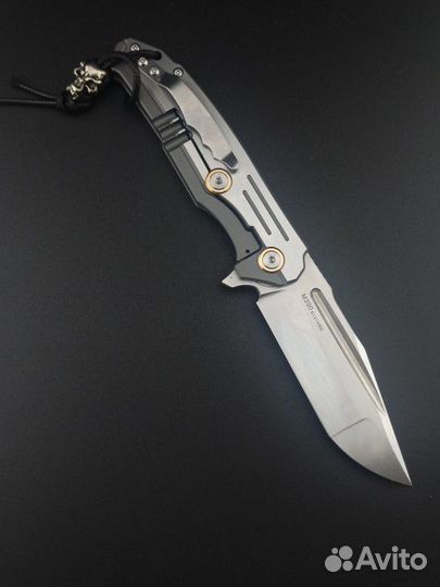 Нож из стали M390