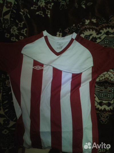 Футбольная футболка umbro