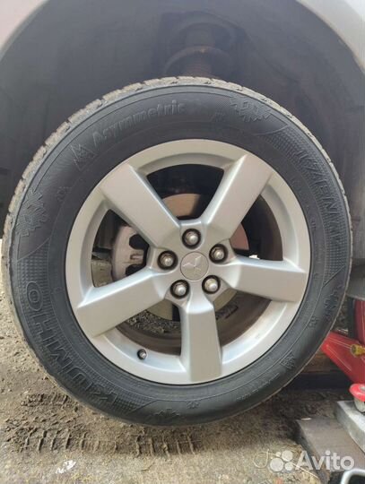 Kumho I'Zen RV Asymmetric 235/60 R18 107H