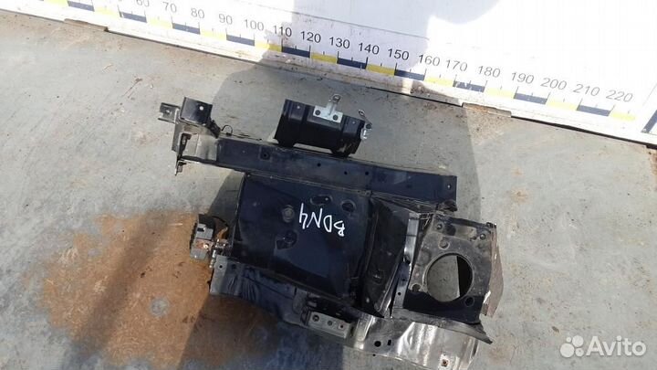 Лонжерон передний левый Nissan Leaf