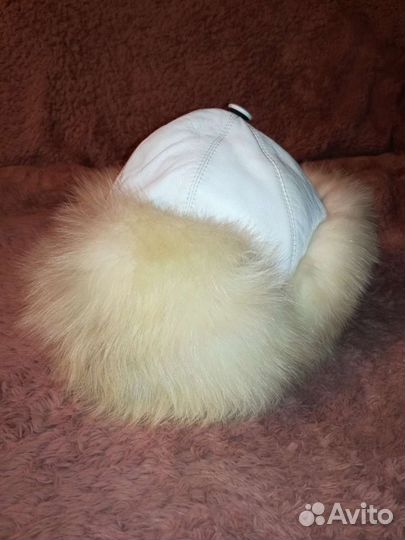 Головные уборы женские зимние