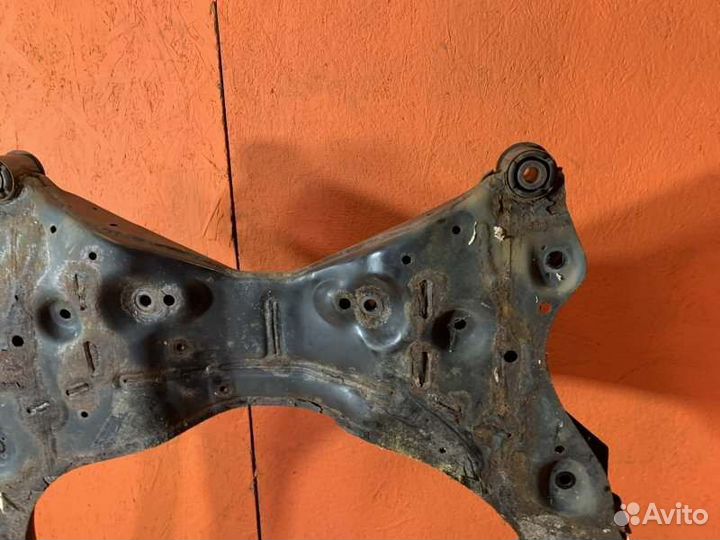 Подрамник передний Nissan Pathfinder R52 3.5 2013