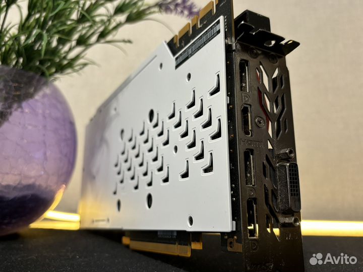 Видеокарта GTX 1070 Ti 8Gb Gaming X Custom