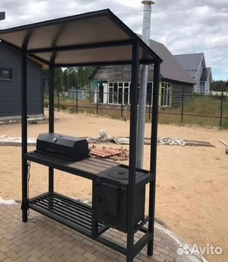 Мангал с крышей