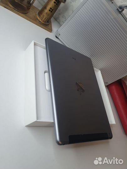 iPad Air 64gb, сим-карта, АКБ 80%