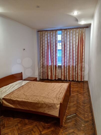 2-к. квартира, 53 м², 2/5 эт.