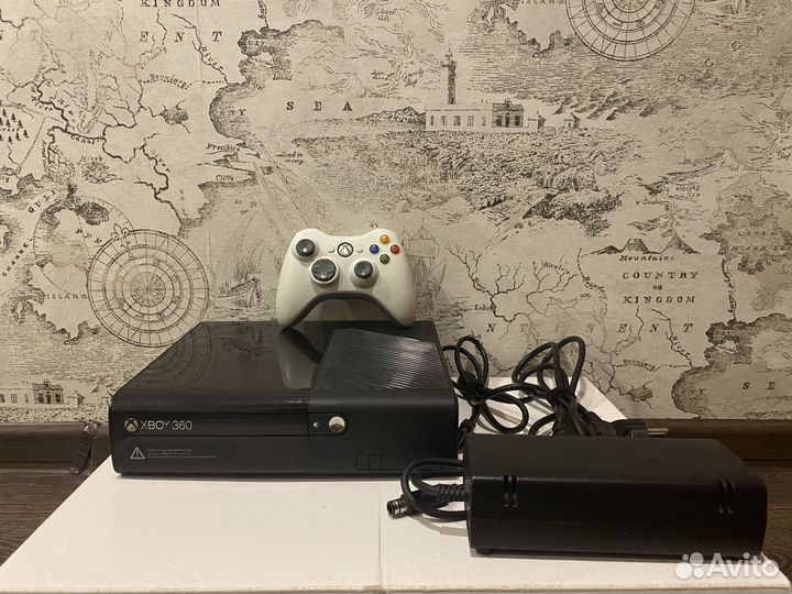 Xbox 360 E 250GB FreeBoot 25 игр