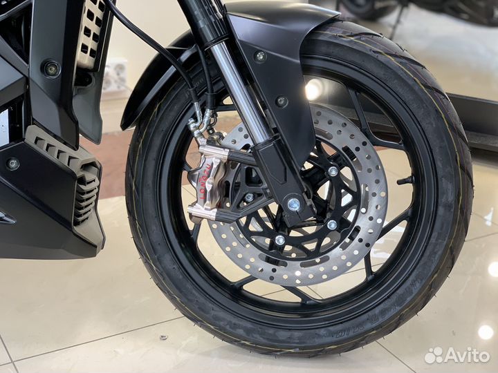 Электромотоцикл Diavel