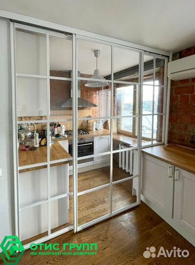 Раздвижные стеклянные перегородки