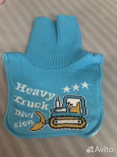 Шапка, варежки и манишка