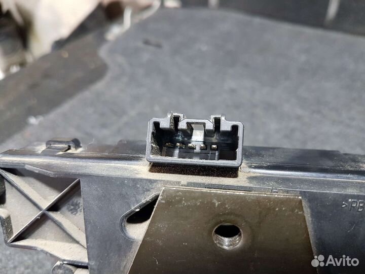 Замок крышки багажника ford C-MAX