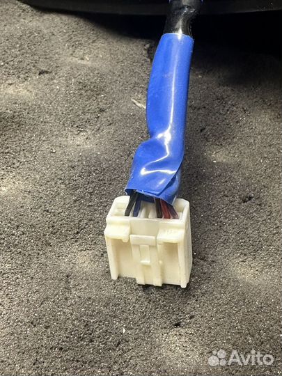 Camry 55 50 правое зеркало 9 пин 070