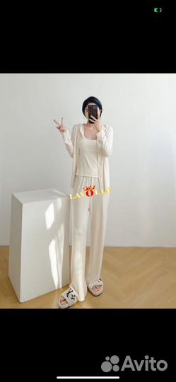 Костюм женский