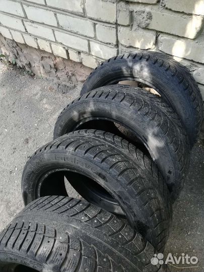 Gislaved Nord Frost 5 205/55 R16 92