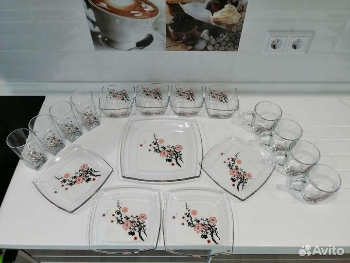 Набор столовой посуды новый