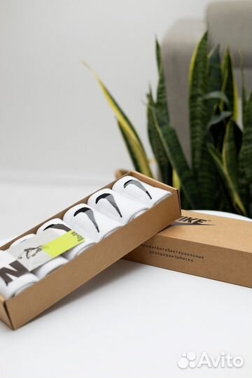 Оригинальные белые носки 