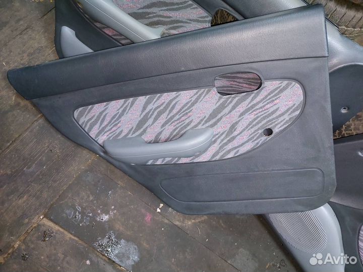 Дверные карты Kia Clarus 2