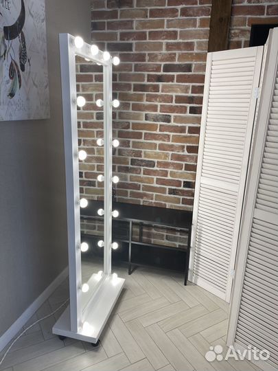 Гримерное зеркало