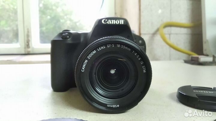 Canon 200d