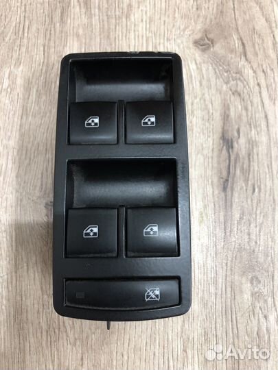 Блок управления стеклоподъемниками Opel Insignia