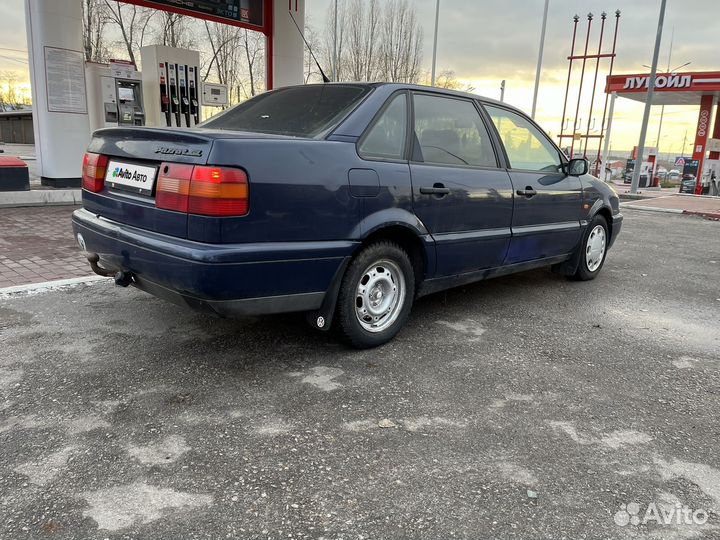 Volkswagen Passat 2.0 МТ, 1995, 250 000 км