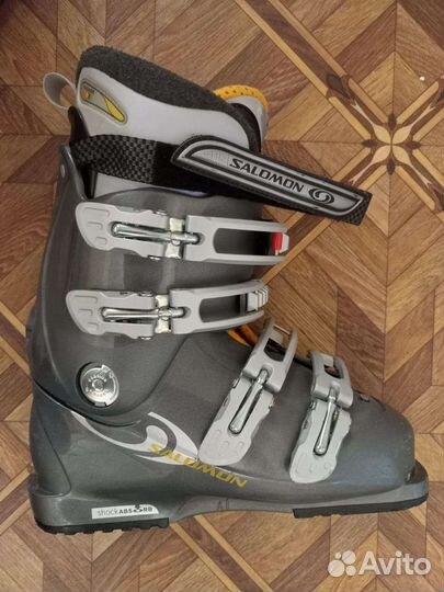 Горнолыжные ботинки
