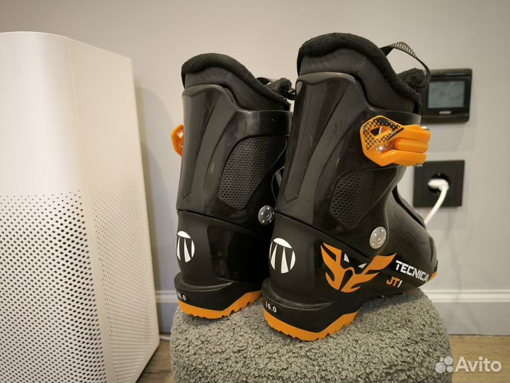 Детские горнолыжные ботинки Tecnica JT1 160-175