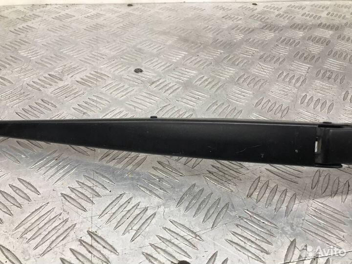 Б/У поводок стеклоочистителя (дворник) передний