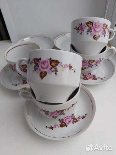 5 чайных кружечек с блюдцами из сервиза СССР