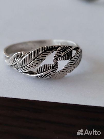 Серебряное кольцо