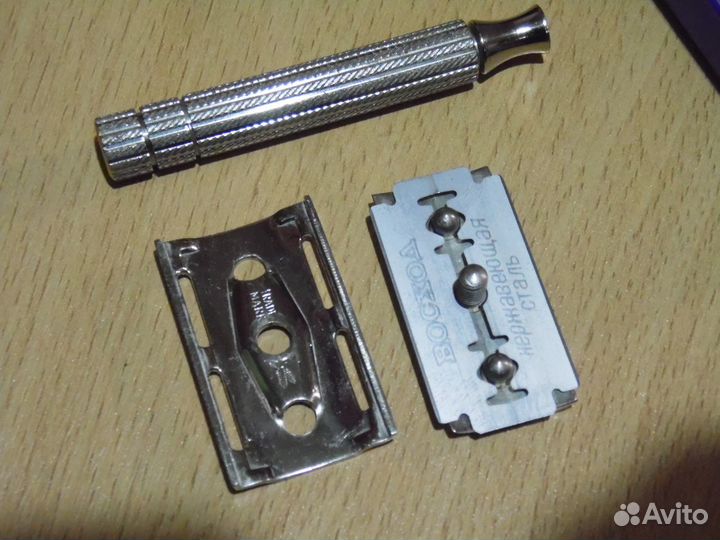 Бритвенный станок Feather 310