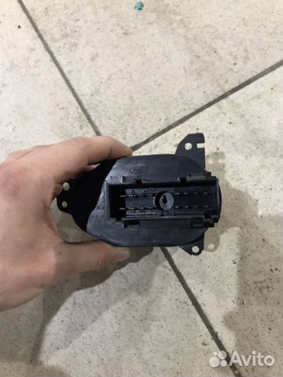 Блок света Ford Focus I 1998-2005г 1.6л