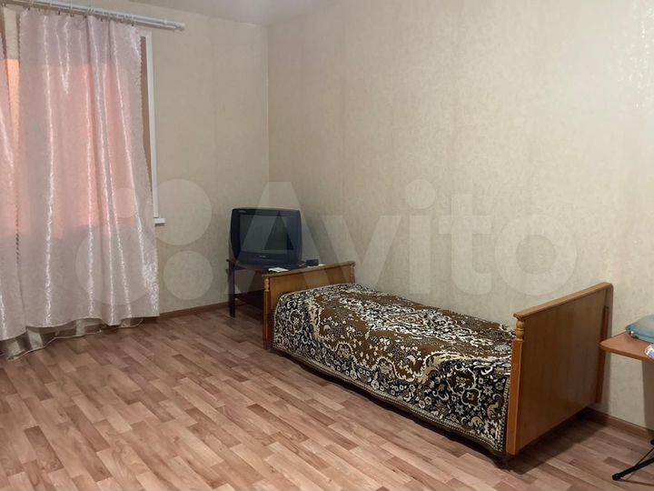 1-к. квартира, 37 м², 1/2 эт.