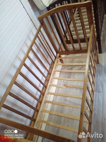 Детская кроватка