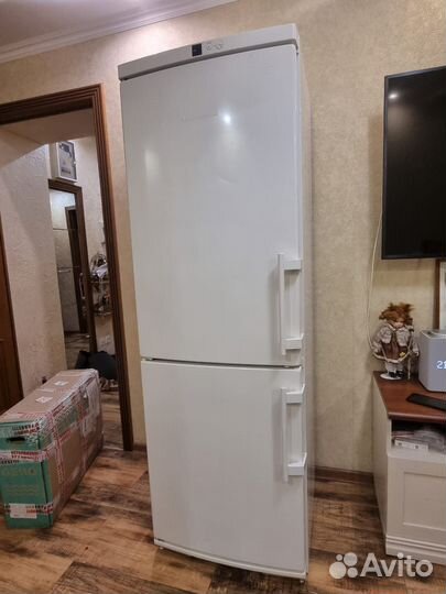 Холодильник liebherr бу
