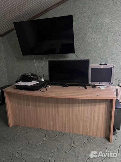 Продам компьютерный стол